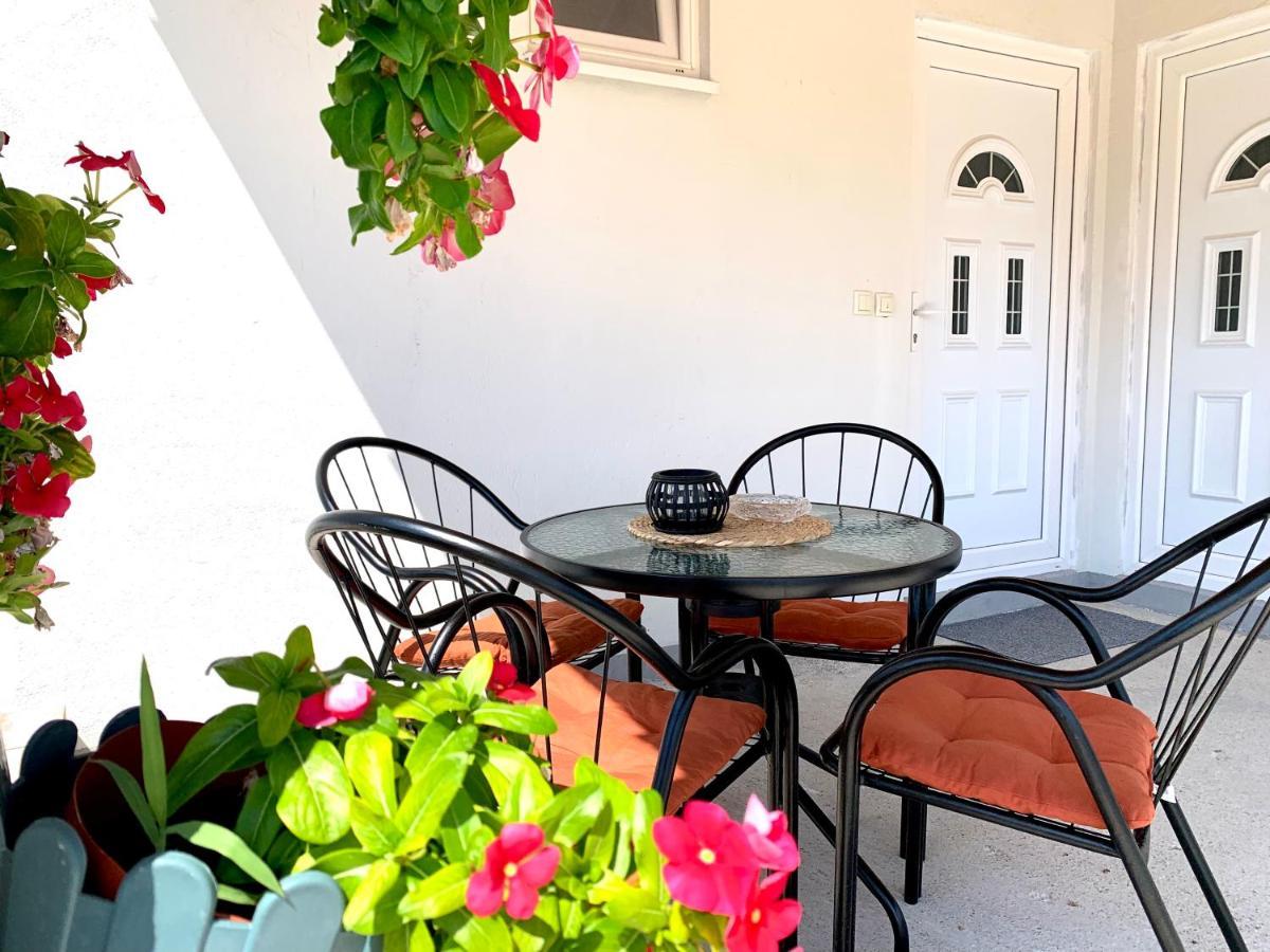 W Apartments Kotor Extérieur photo